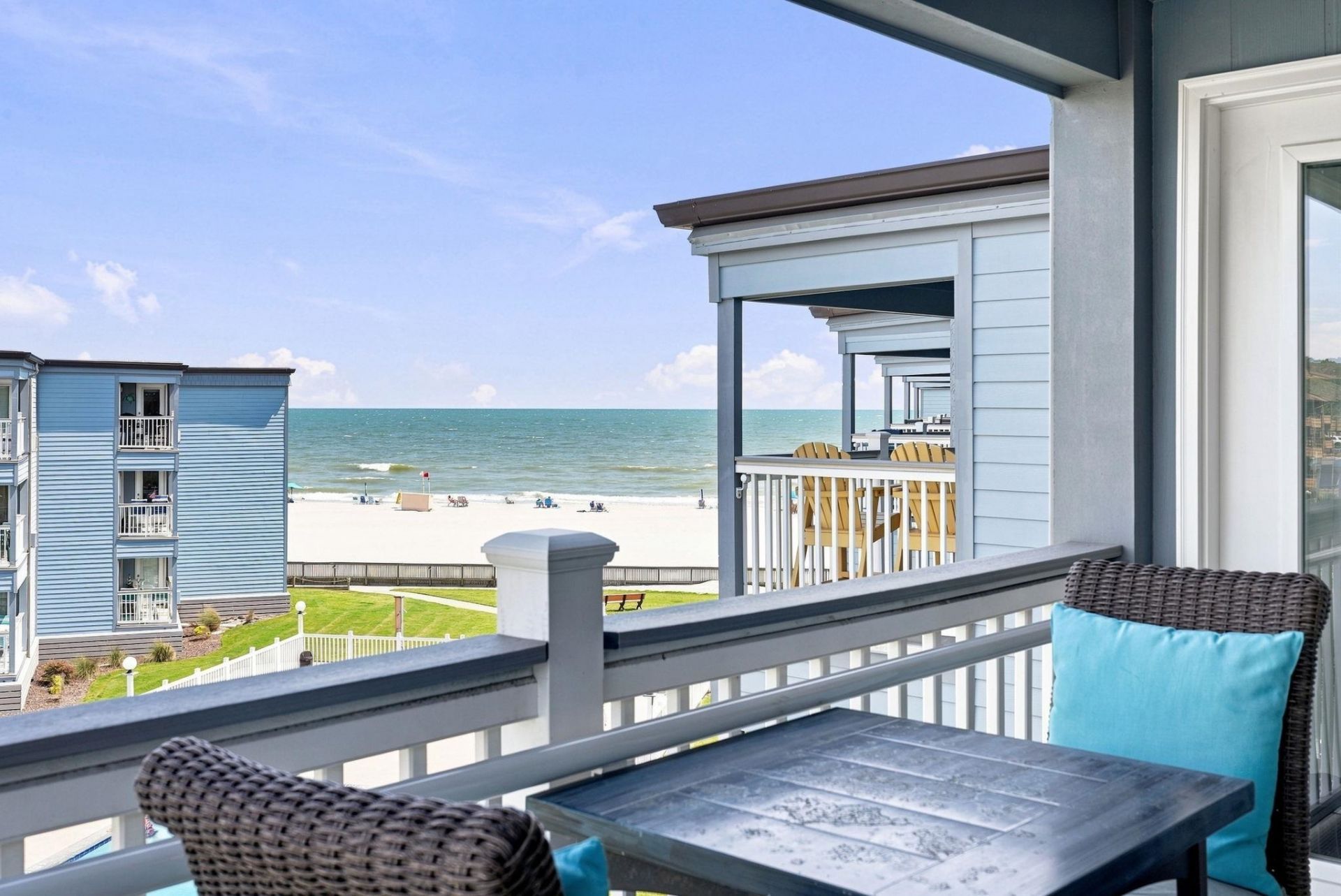 9520 Shore Dr. Photo 4