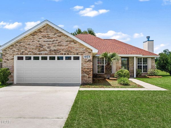 1904 Rhett Place , Lynn Haven, FL 32444