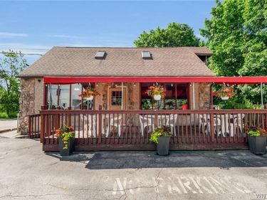 951 Ridge Road, Buffalo, NY 14218