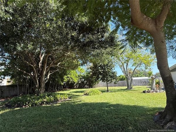 2457 NE Wilda Street NE, Jensen Beach, FL 34957