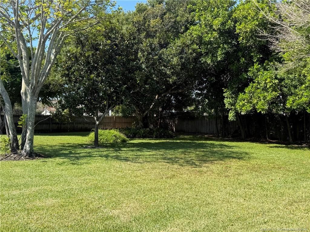 2457 NE Wilda Street Ne, Jensen Beach, FL 34957 Photo