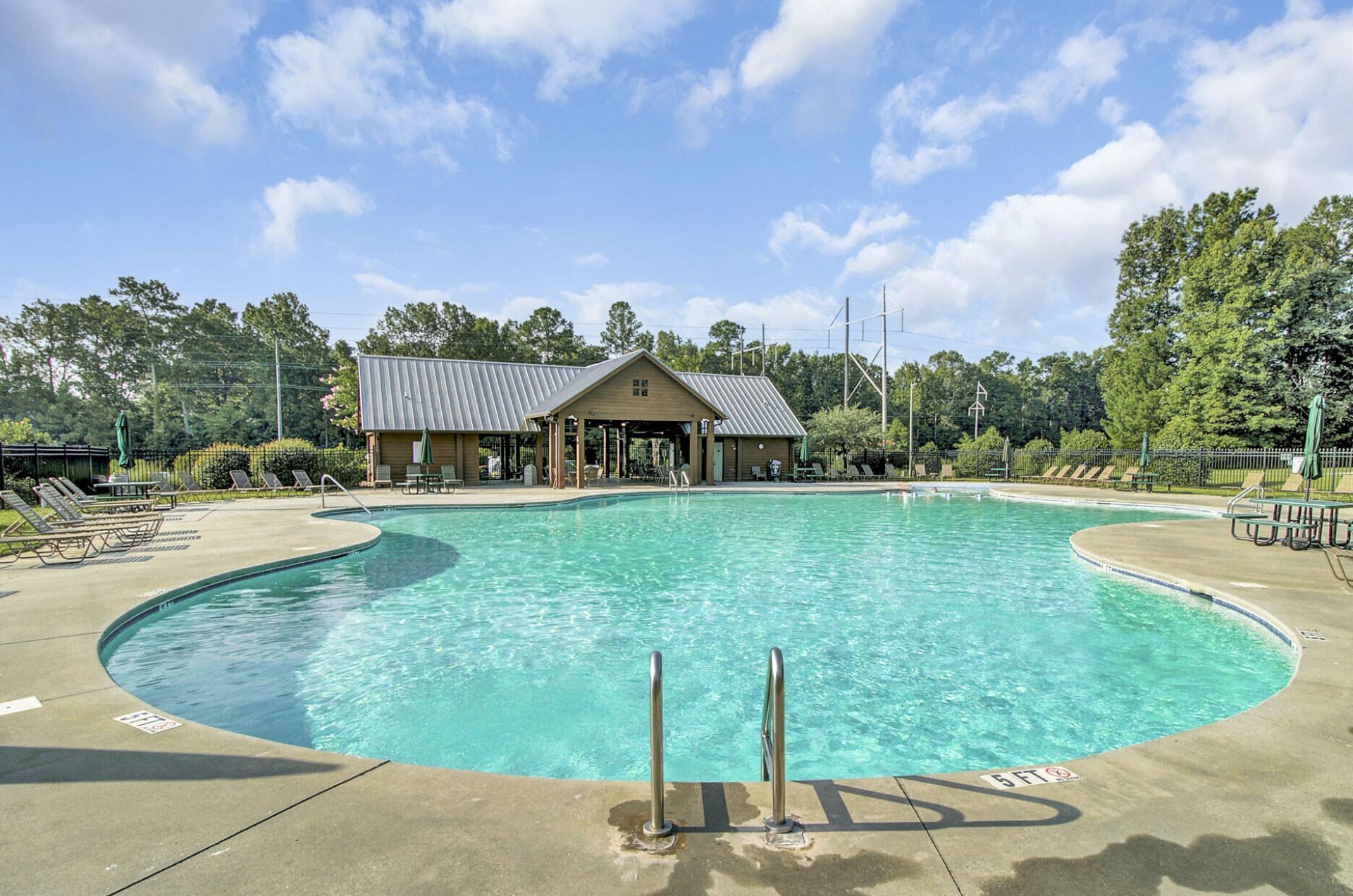 194 Woodward Road Photo 52