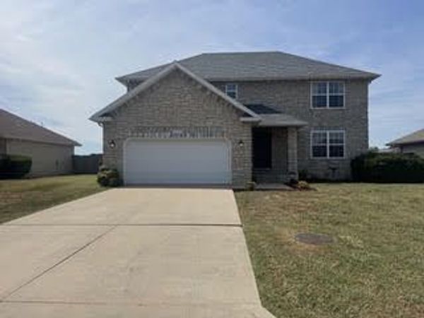 1110 Aaron Avenue , Monett, MO 65708