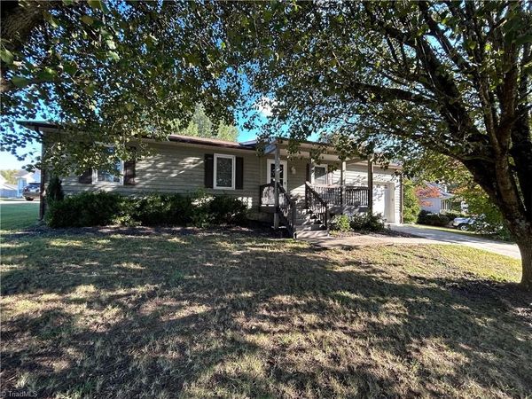 1108 Raleigh Court, High Point, NC 27262