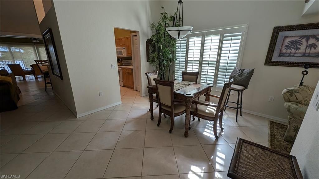 5660 Northboro Dr , Unit 202, Naples, FL 34110 Photo