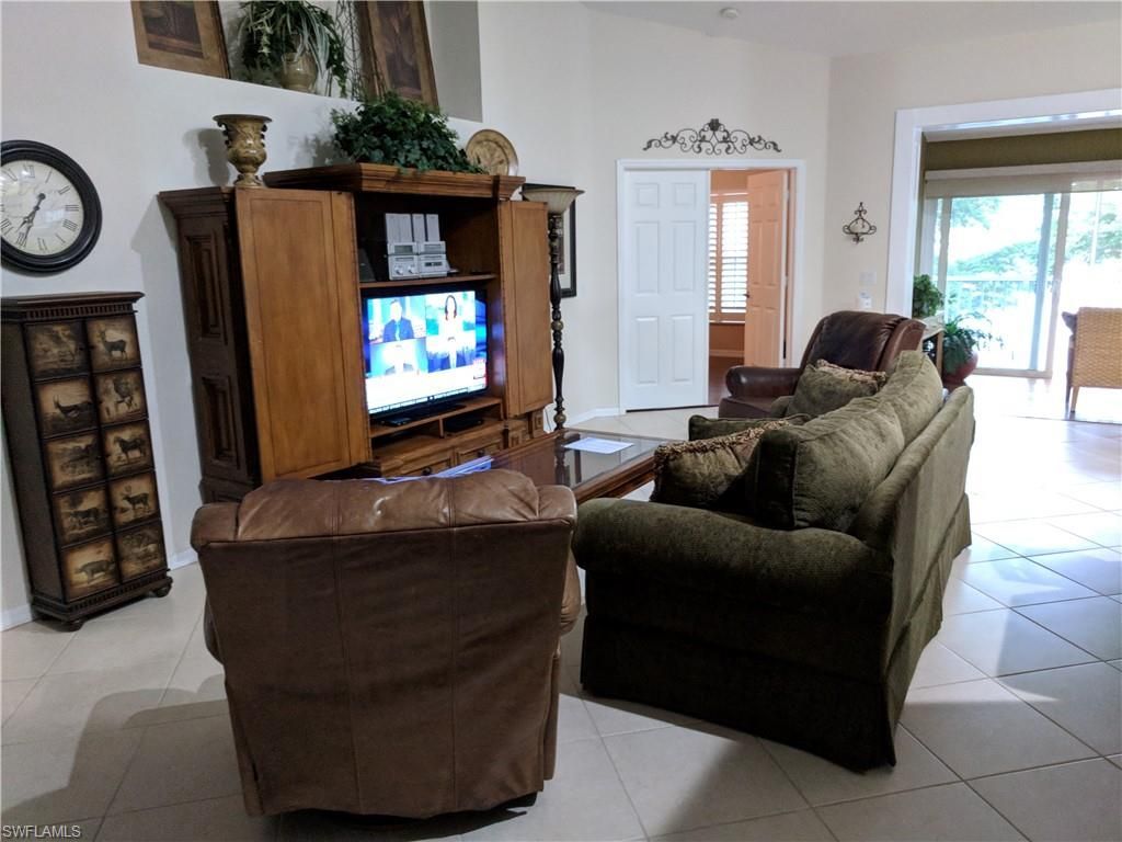 5660 Northboro Dr , Unit 202, Naples, FL 34110 Photo