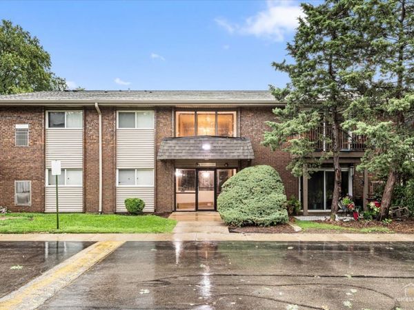 Unit 203, Lisle, IL 60532