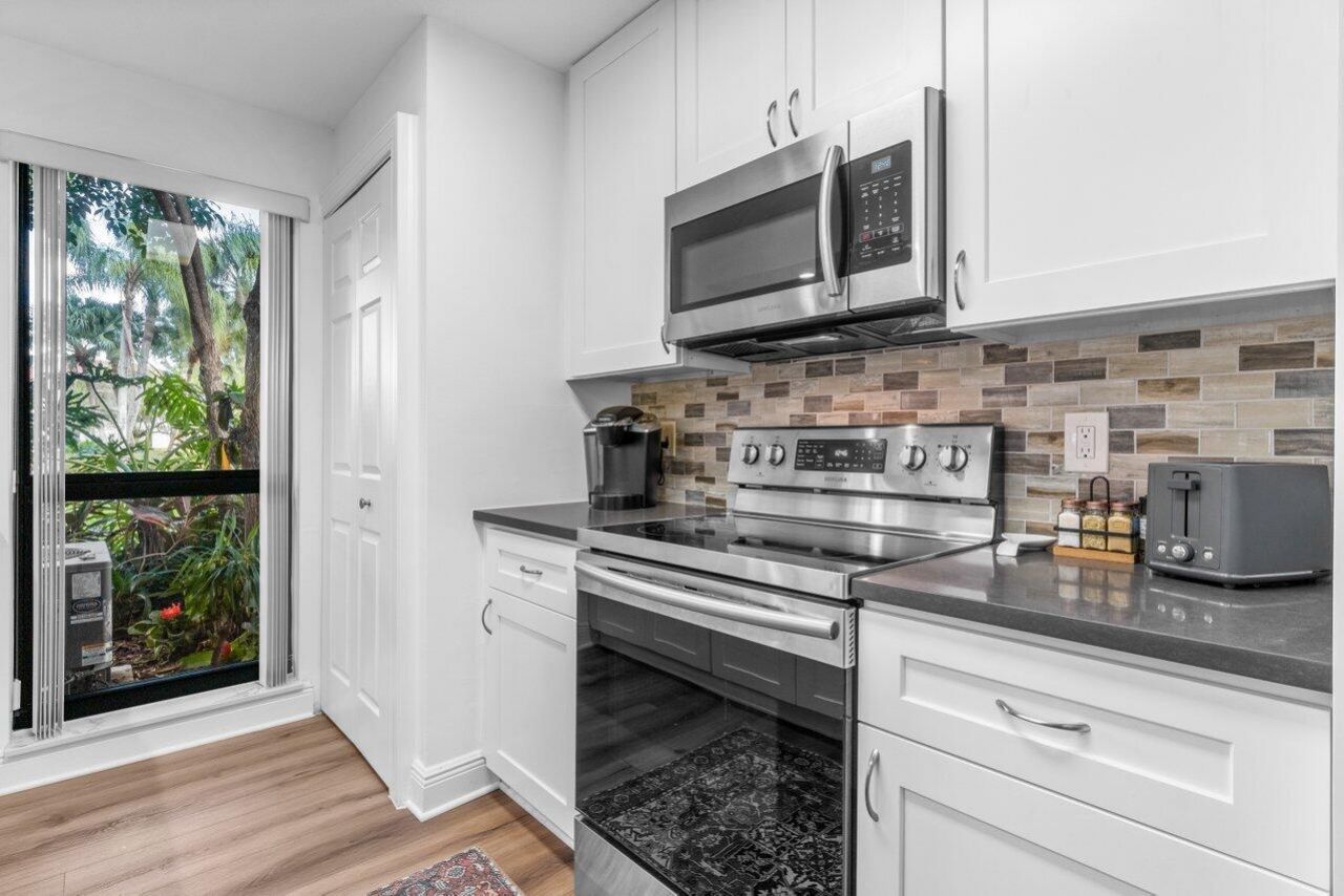 401 Brackenwood Lane S, Palm Beach Gardens, FL 33418 Photo