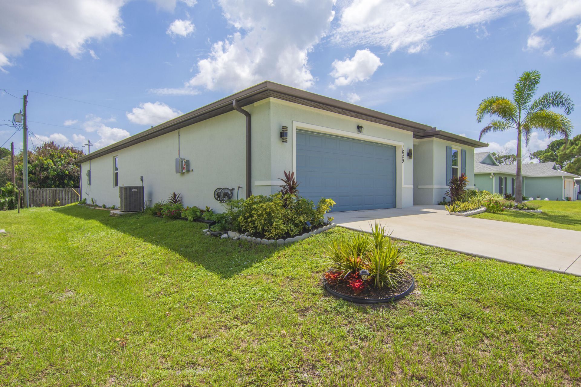 1689 SE Chello Lane, Port Saint Lucie, FL 34983 Photo