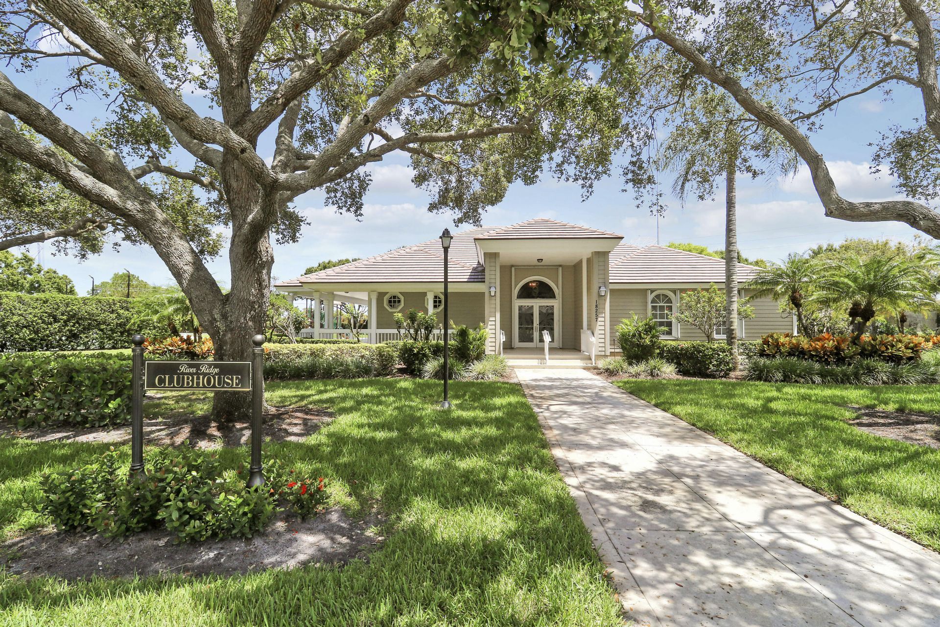 18691 SE Lakeside Way, Jupiter, FL 33469 Photo