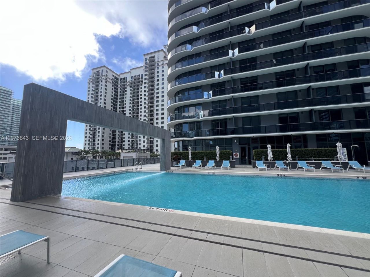 45 SW 9th St, Unit 4408, Miami, FL 33130 Photo