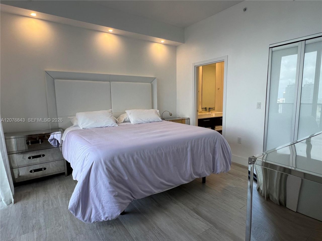45 SW 9th St, Unit 4408, Miami, FL 33130 Photo