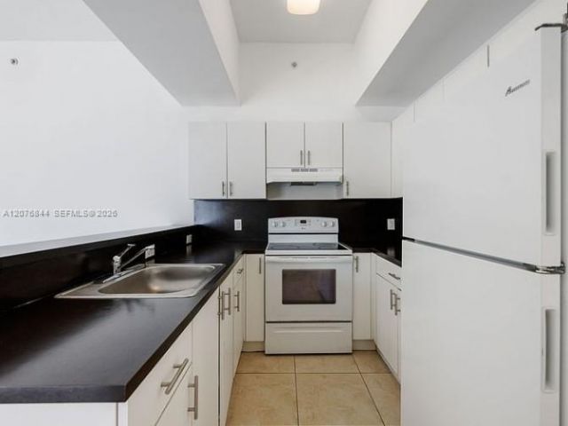 900 SW 7th St, Unit 503, Miami, FL 33130 Photo