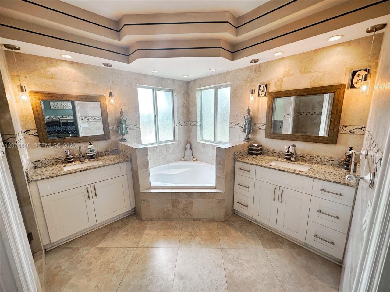 2105 NE 38th Rd , Homestead, FL 33033 Photo