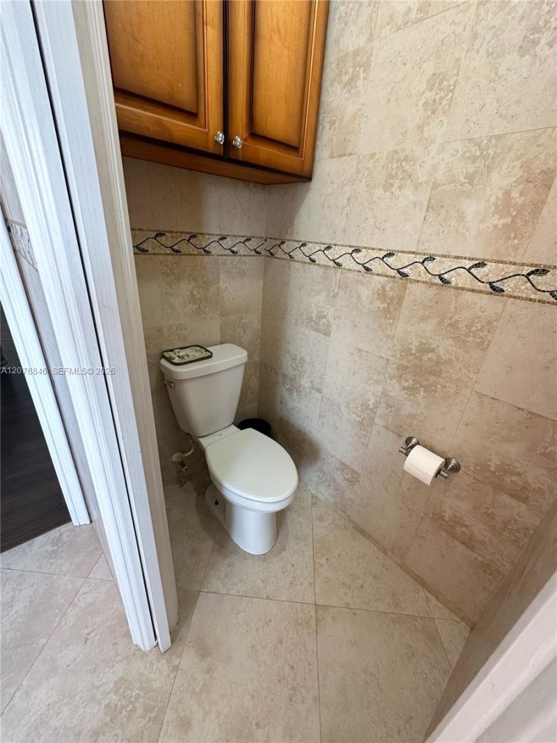 2105 NE 38th Rd , Homestead, FL 33033 Photo