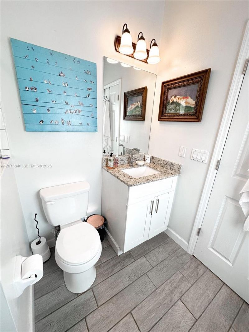 2105 NE 38th Rd , Homestead, FL 33033 Photo