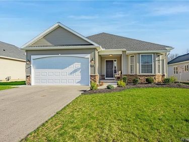 7036 James Francis, Lockport, NY 14094