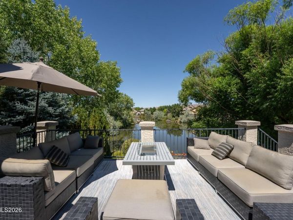 2808 Silverton Way, Sparks, NV 89436