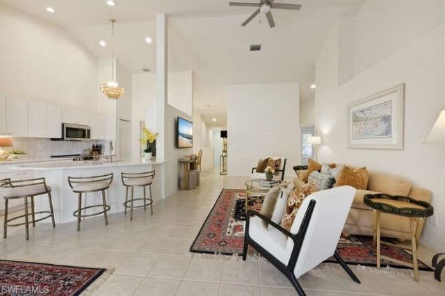 5300 Andover Dr , Unit 202, Naples, FL 34110 Photo