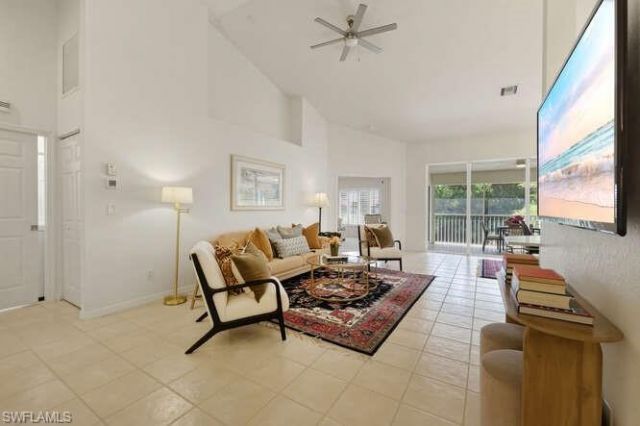 5300 Andover Dr , Unit 202, Naples, FL 34110 Photo