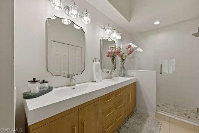 5300 Andover Dr , Unit 202, Naples, FL 34110 Photo