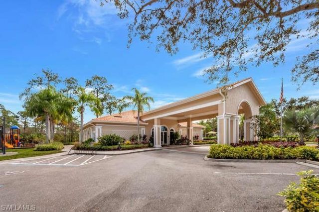 5300 Andover Dr , Unit 202, Naples, FL 34110 Photo