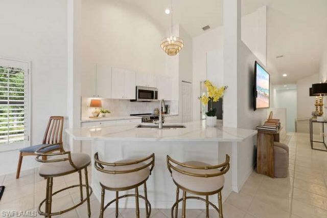 5300 Andover Dr , Unit 202, Naples, FL 34110 Photo