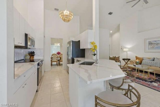 5300 Andover Dr , Unit 202, Naples, FL 34110 Photo