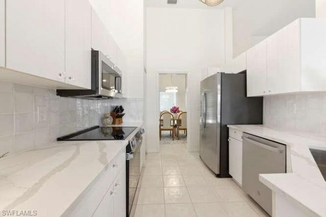 5300 Andover Dr , Unit 202, Naples, FL 34110 Photo
