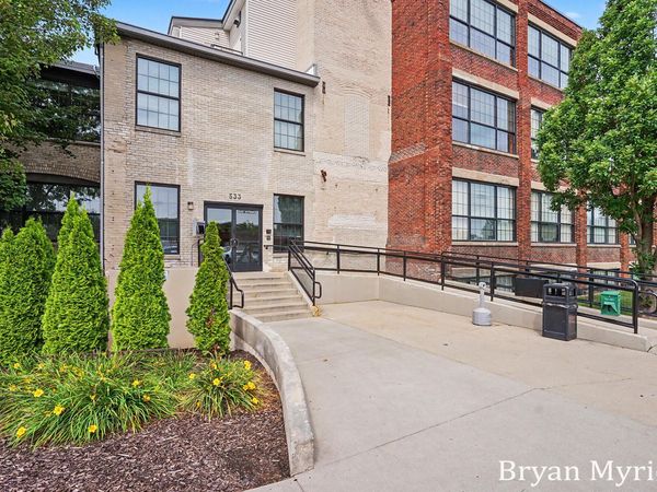 533 Columbia Avenue, Unit 009, Holland, MI 49423