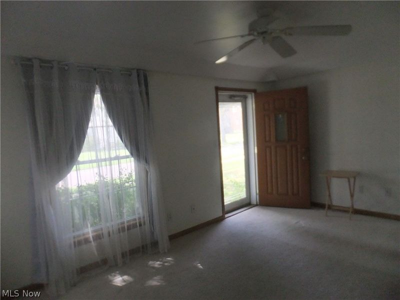 12927 Grannis Road, Garfield Heights, OH 44125 Photo 3