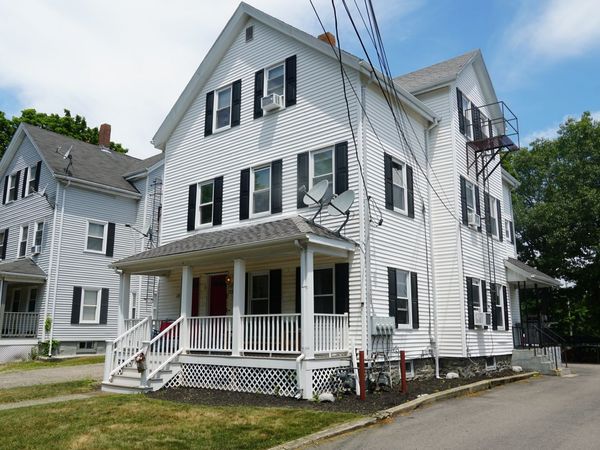 170 Middleboro Ave, Unit 2, Taunton, MA 02718