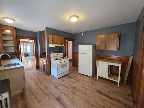 431 Eastern Ave, Unit 2, Lynn, MA 01902