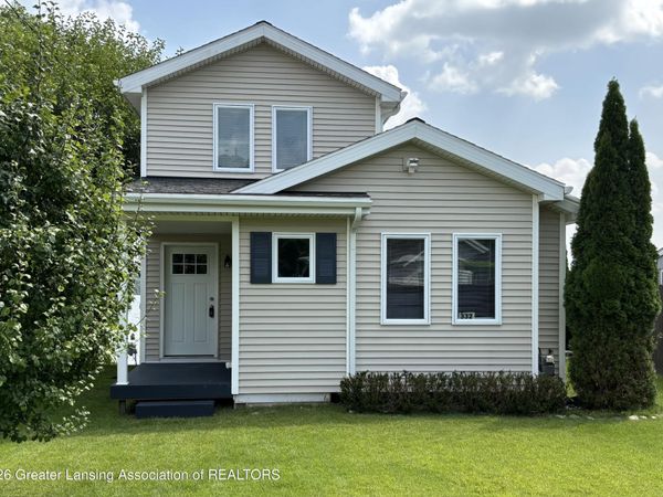 332 Ackerson Lake Drive, Jackson, MI 49201