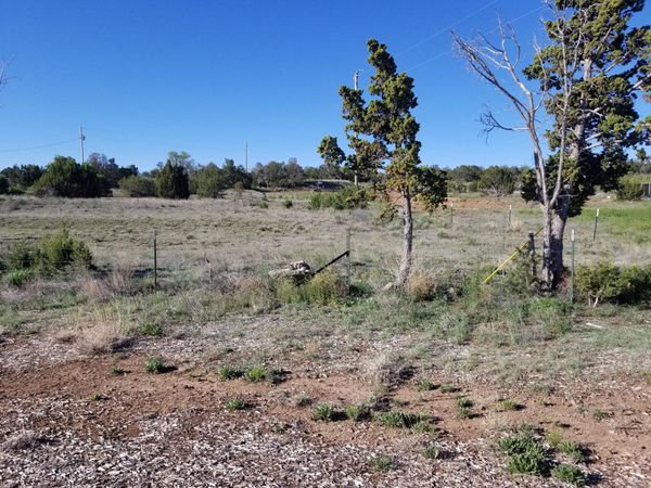 1910 Old Us 66 , Edgewood, NM 87015