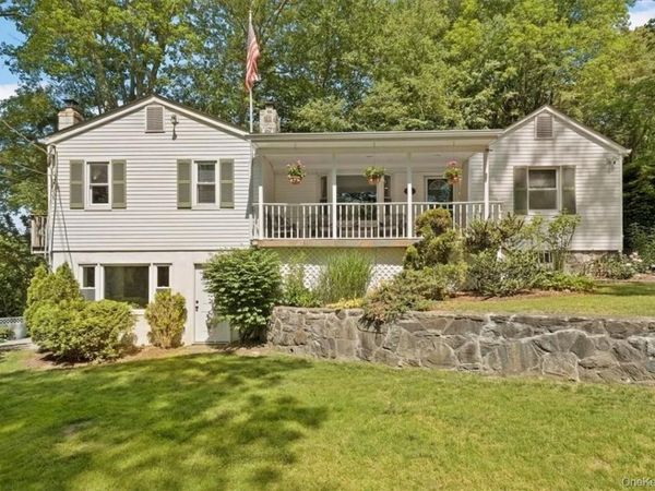 13 Split Rock Road , Mahopac, NY 10541