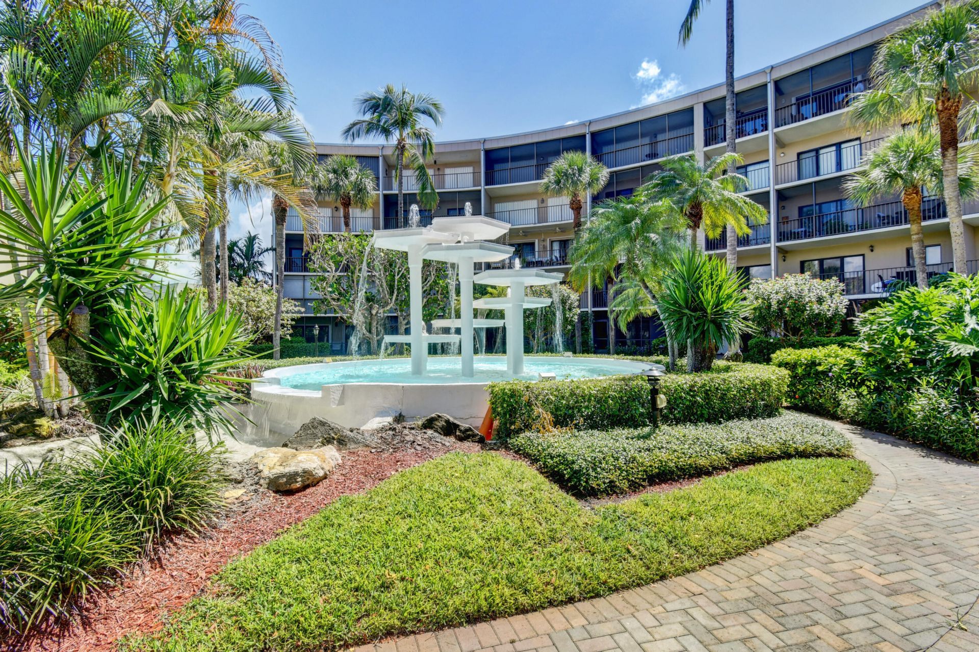 3605 S Ocean Boulevard, Unit 321, South Palm Beach, FL 33480 Photo