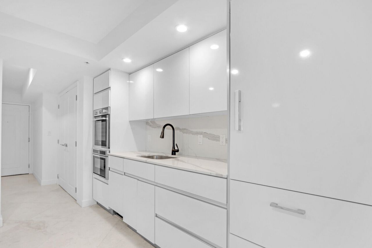3000 N Ocean Drive, Unit 6A, Riviera Beach, FL 33404 Photo
