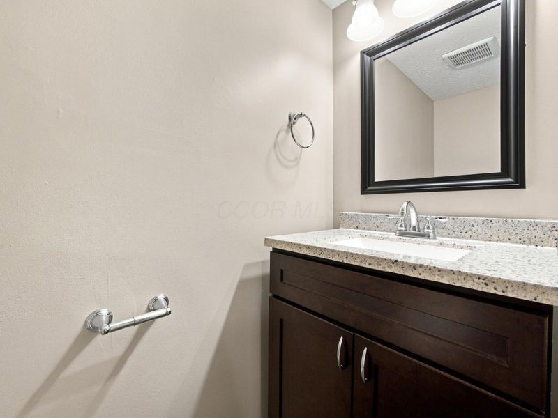 4947-4949 Kilconnel Drive, Columbus, OH 43221 Photo 11