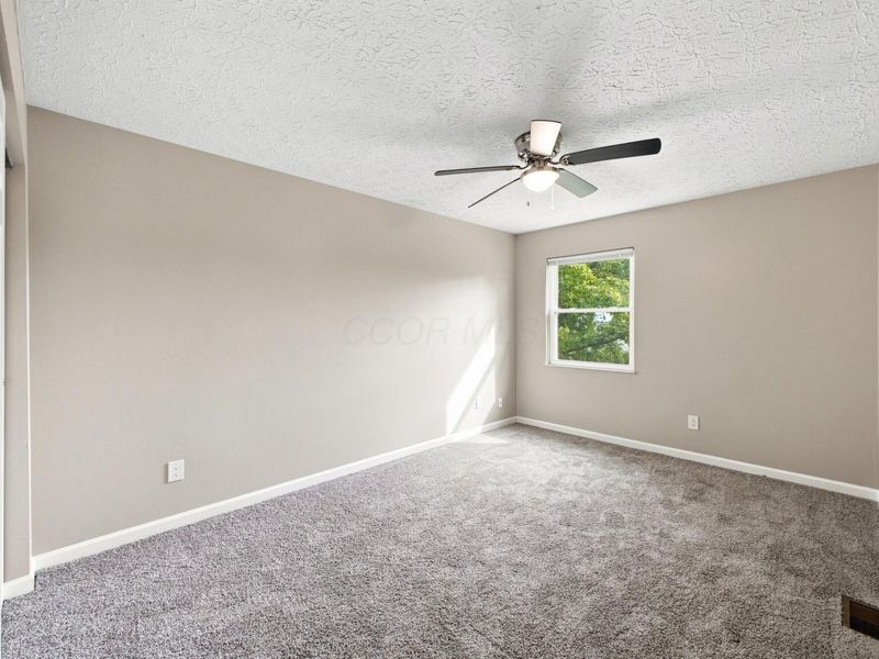 4947-4949 Kilconnel Drive, Columbus, OH 43221 Photo 16