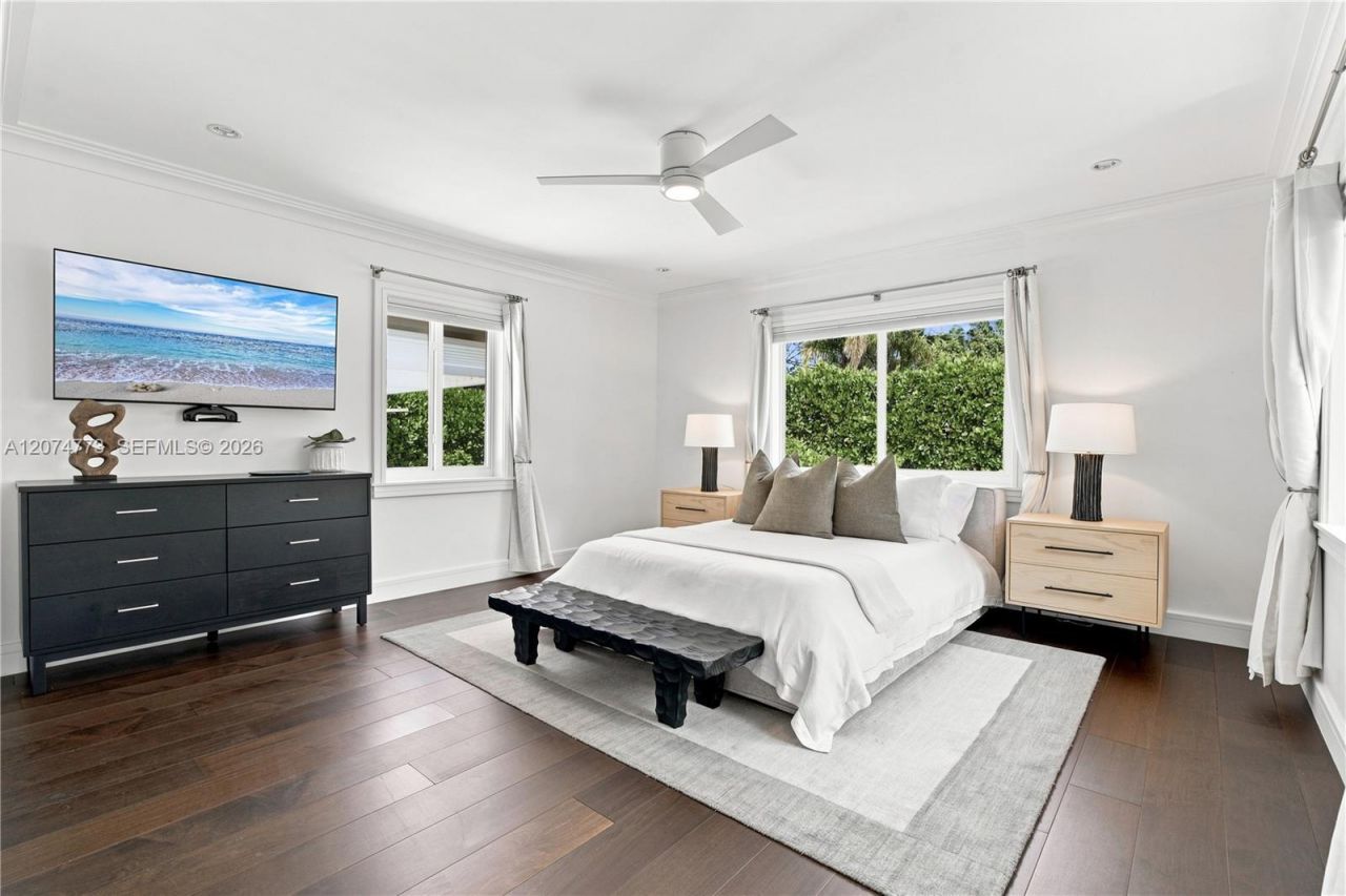3267 Riviera Dr, Coral Gables, FL 33134 Photo