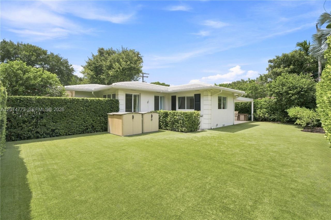 3267 Riviera Dr, Coral Gables, FL 33134 Photo