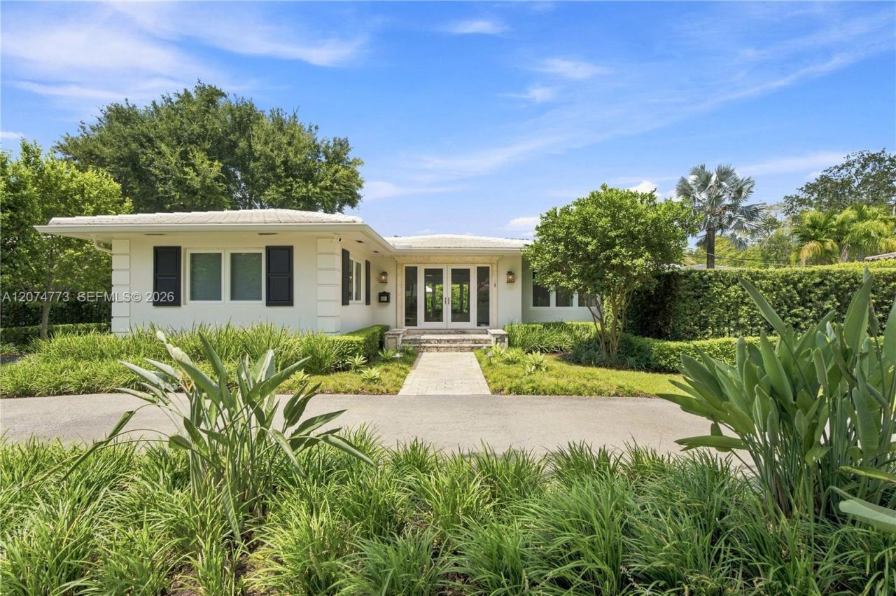 3267 Riviera Dr, Coral Gables, FL 33134 Photo