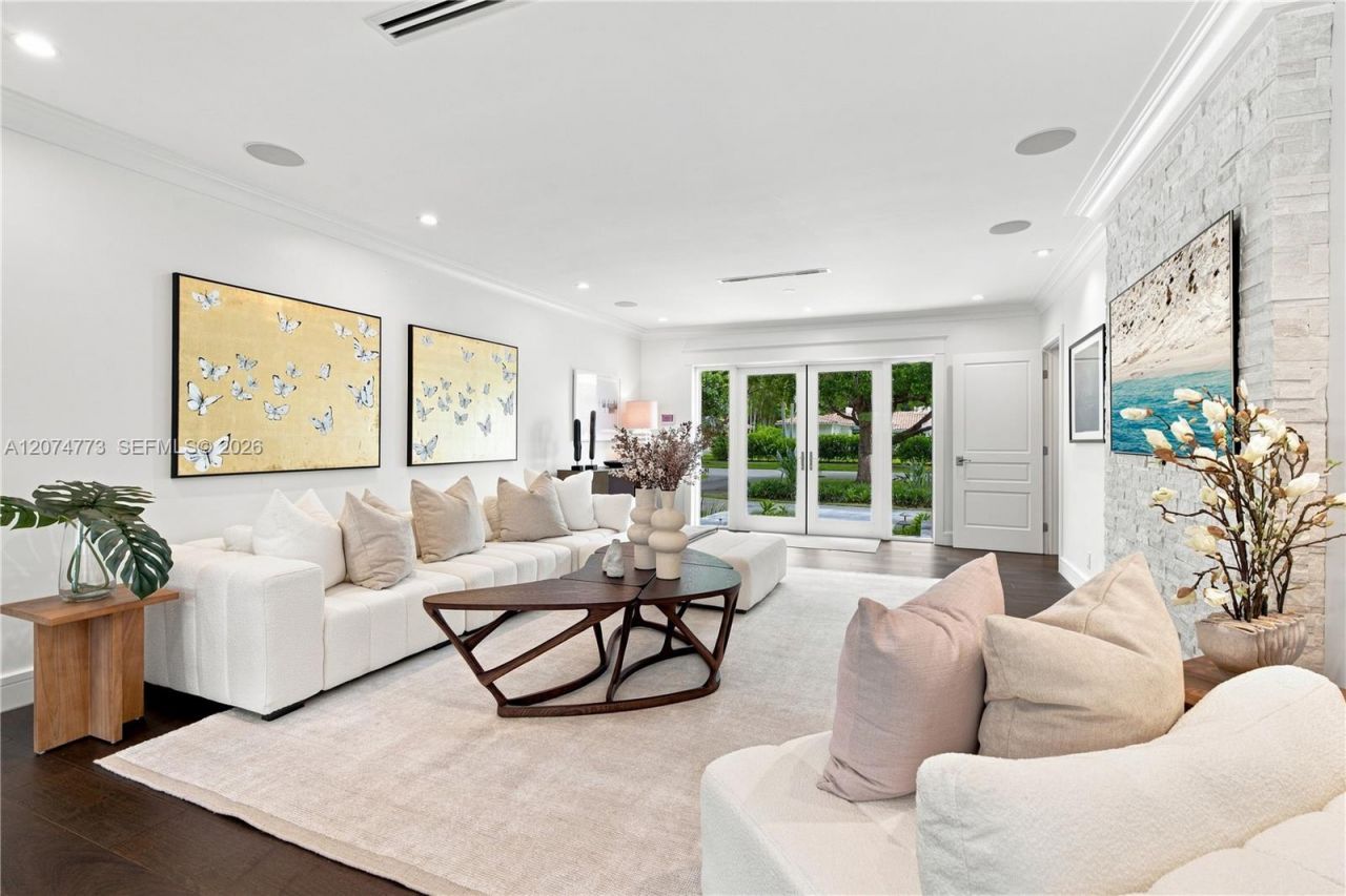 3267 Riviera Dr, Coral Gables, FL 33134 Photo