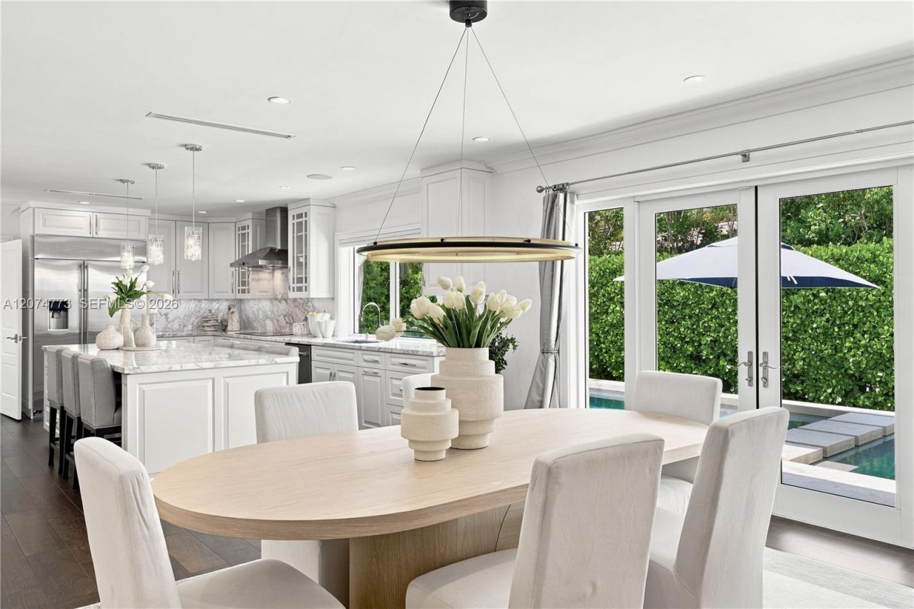 3267 Riviera Dr, Coral Gables, FL 33134 Photo