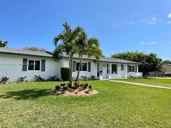 17051 SW 85th Ave , Palmetto Bay, FL 33157