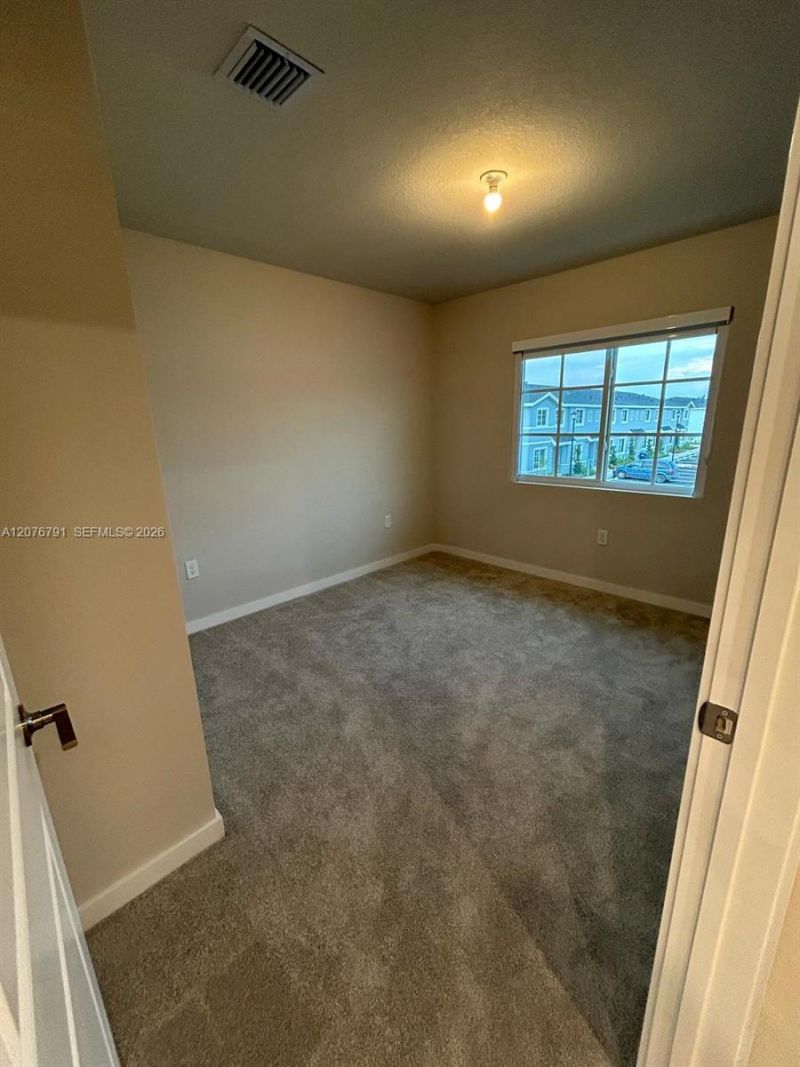 446 NW 11th Ave, Unit 446, Florida City, FL 33034 Photo
