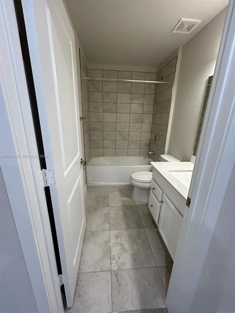446 NW 11th Ave, Unit 446, Florida City, FL 33034 Photo
