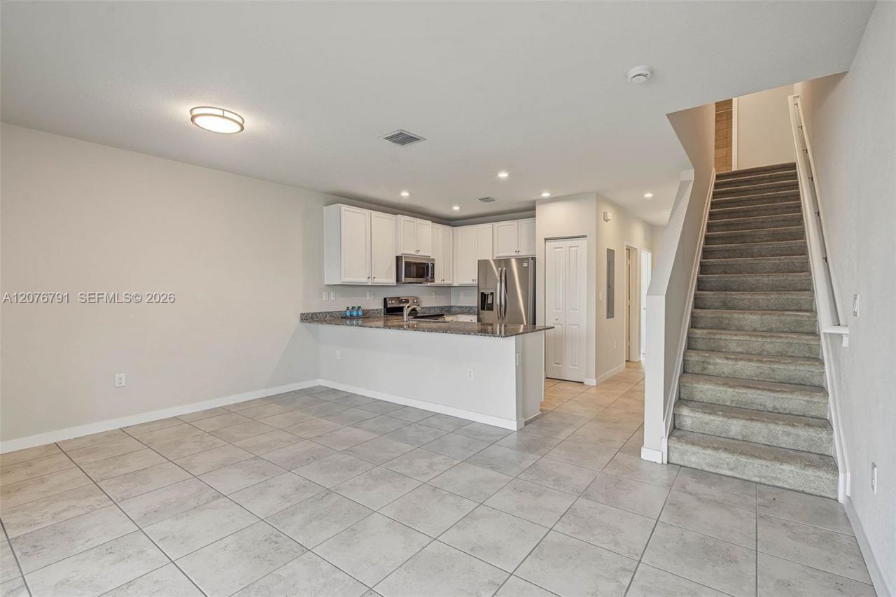 446 NW 11th Ave, Unit 446, Florida City, FL 33034 Photo