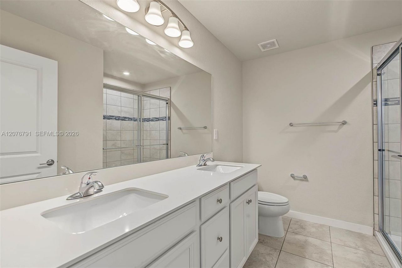 446 NW 11th Ave, Unit 446, Florida City, FL 33034 Photo